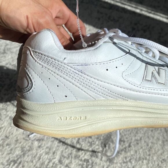 New balance abzorb 577 ww577wt made in USA size 9 white sneakers laced low top - Picture 4 of 9